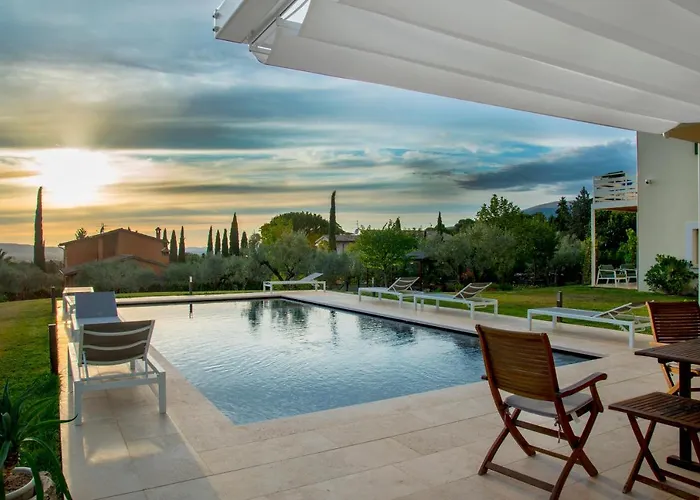 Giuliveto فندق مبيت وإفطار فولينيو